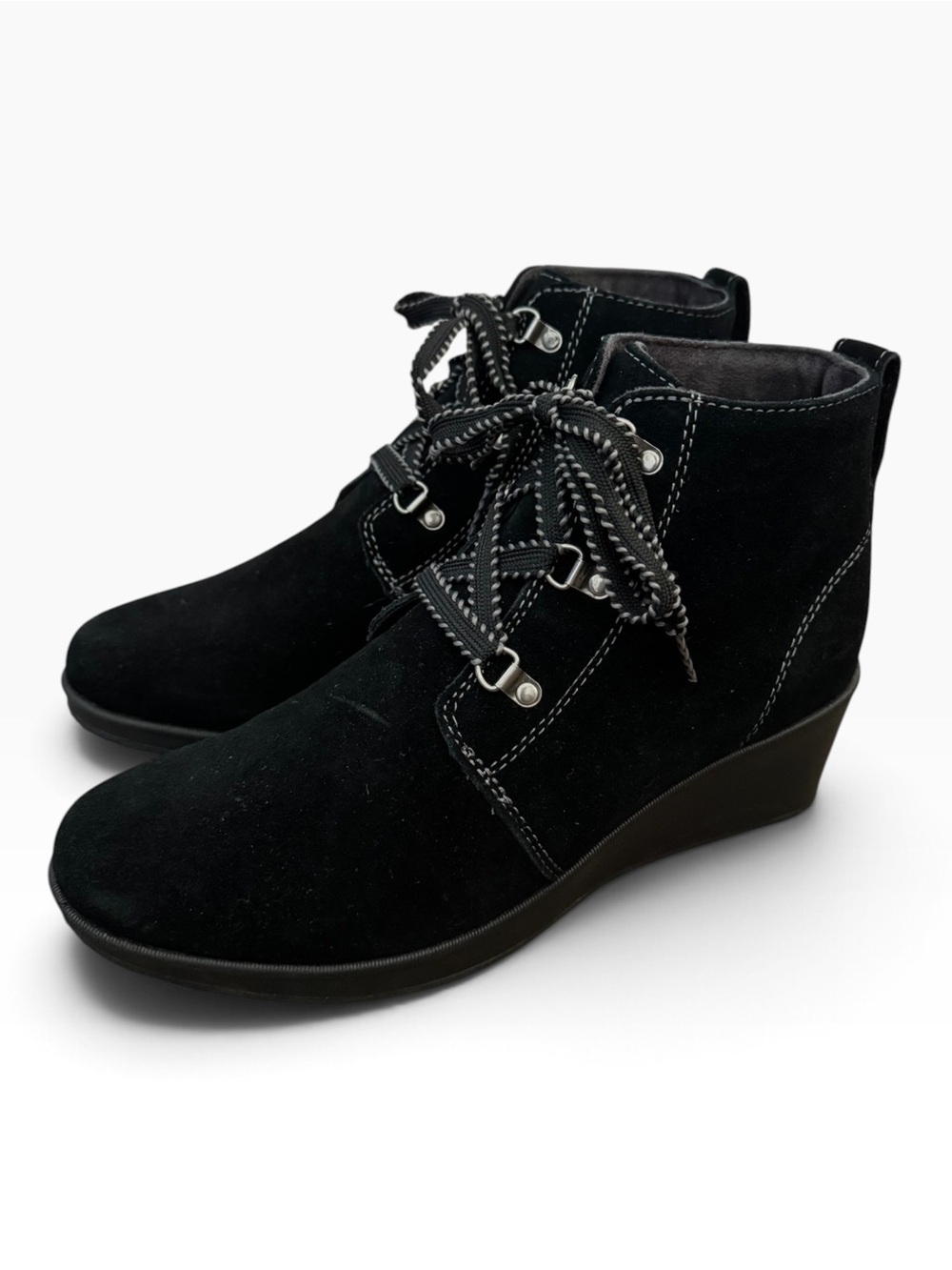 Eddie Bauer Evanesce black suede wedge ankle boots